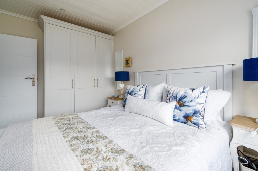 3 Bedroom Property for Sale in Brenton On Lake Western Cape